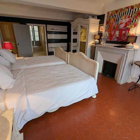 Bed and Breakfast Les Chapeliers Claviers Экстерьер фото