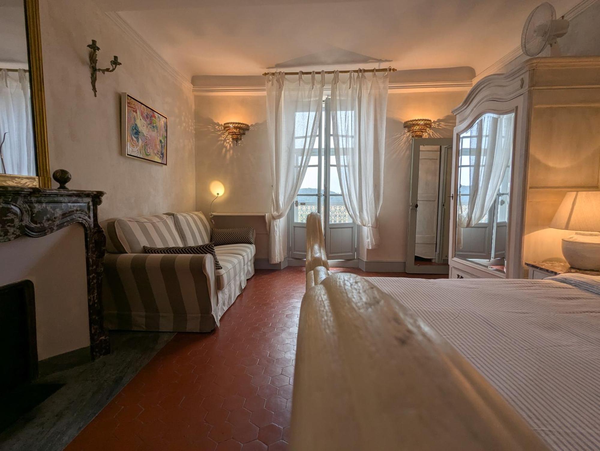 Bed and Breakfast Les Chapeliers Claviers Экстерьер фото