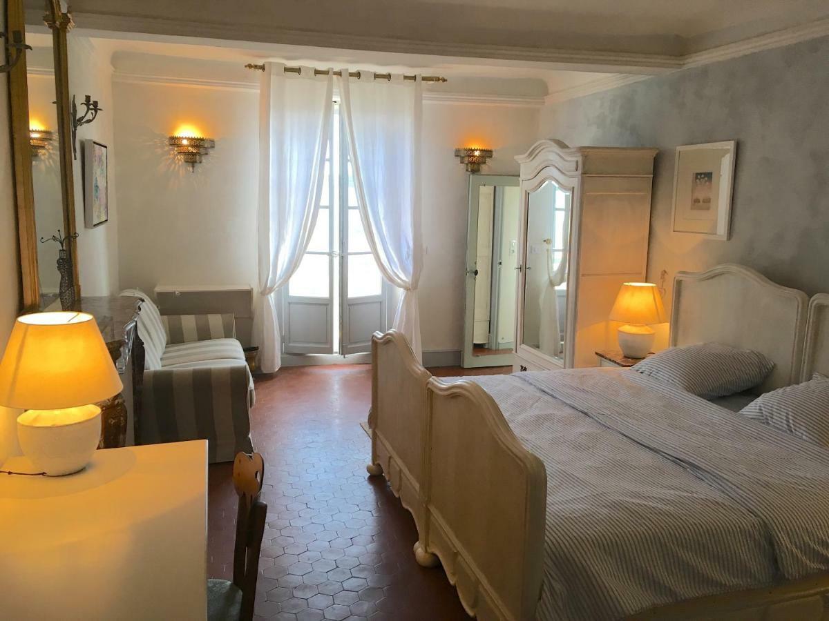 Bed and Breakfast Les Chapeliers Claviers Экстерьер фото