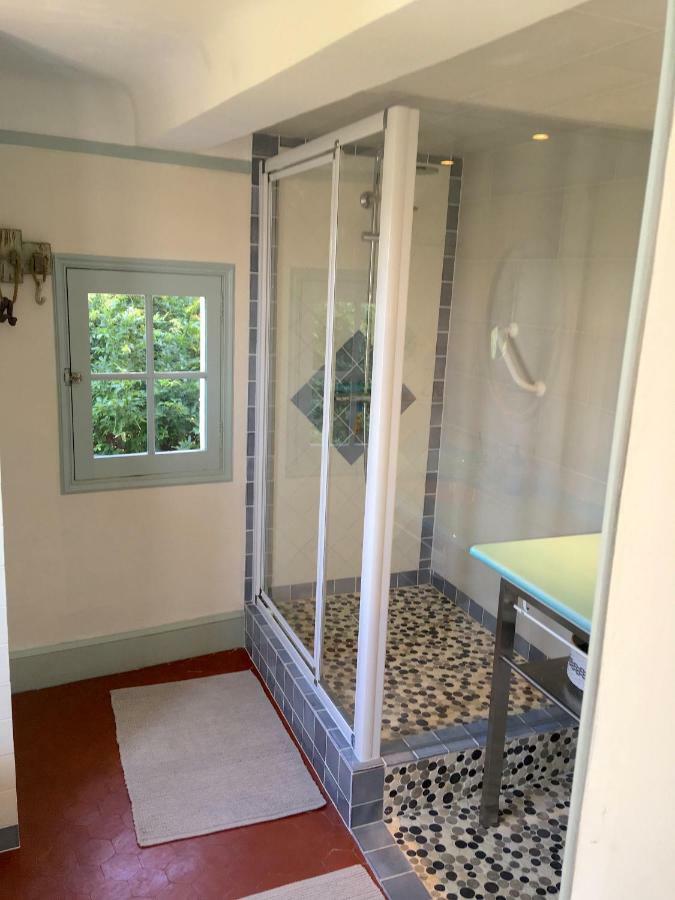 Bed and Breakfast Les Chapeliers Claviers Экстерьер фото