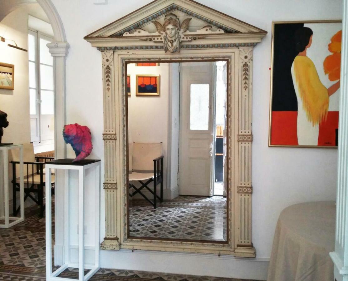 Bed and Breakfast Les Chapeliers Claviers Экстерьер фото